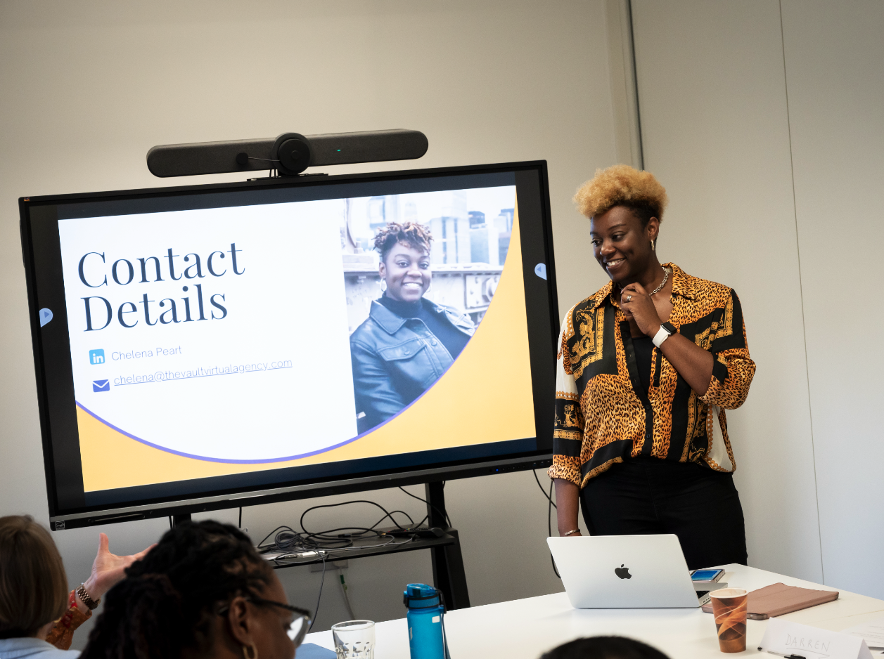 Chelena Peart LinkedIn Coach Delivering Training